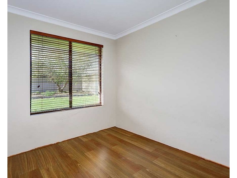 8 Spiers Place, Middle Swan WA 6056