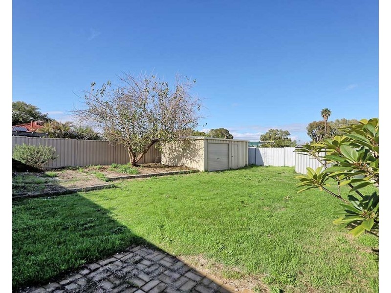 8 Spiers Place, Middle Swan WA 6056