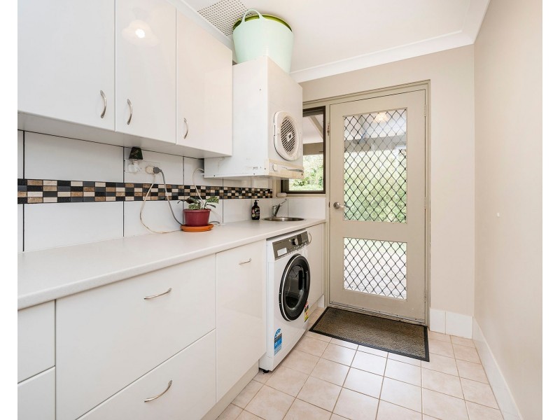 3 Irwin Place, Maida Vale WA 6057
