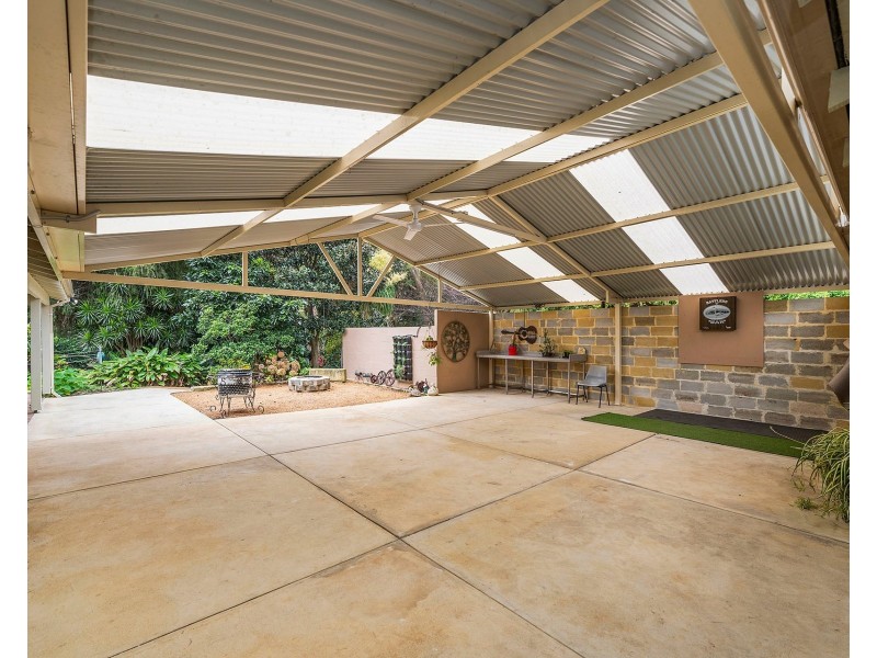 3 Irwin Place, Maida Vale WA 6057