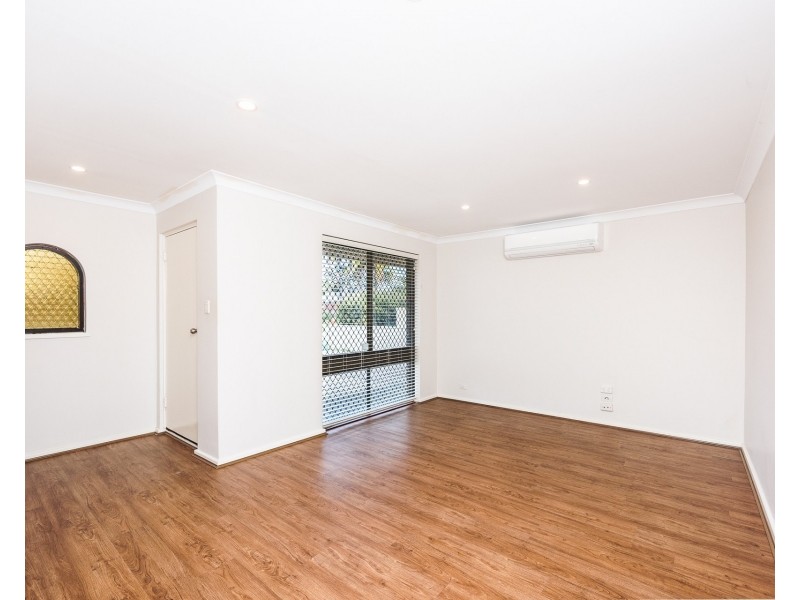4 Beete Place, Beechboro WA 6063