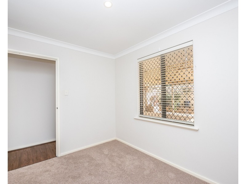 4 Beete Place, Beechboro WA 6063