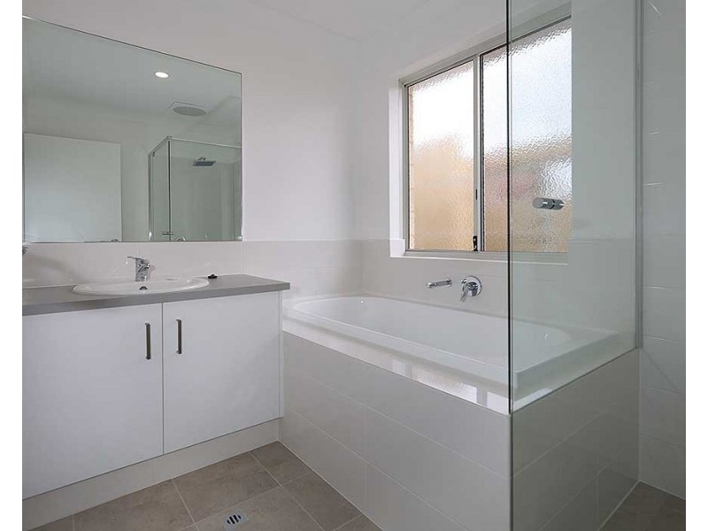 36 Spinosa Bvd, Forrestfield WA 6058