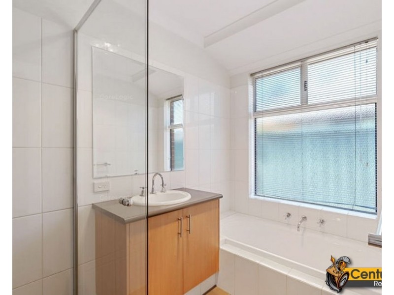 31 Fleet Circle, High Wycombe WA 6057