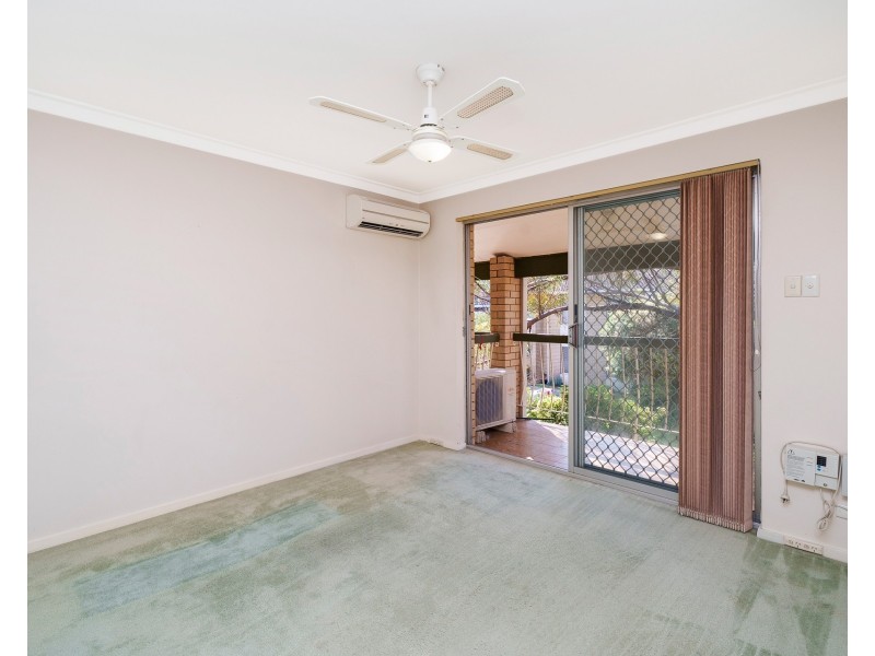 16/9 Clydesdale Street, Como WA 6152