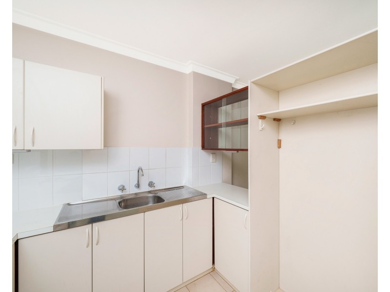 16/9 Clydesdale Street, Como WA 6152