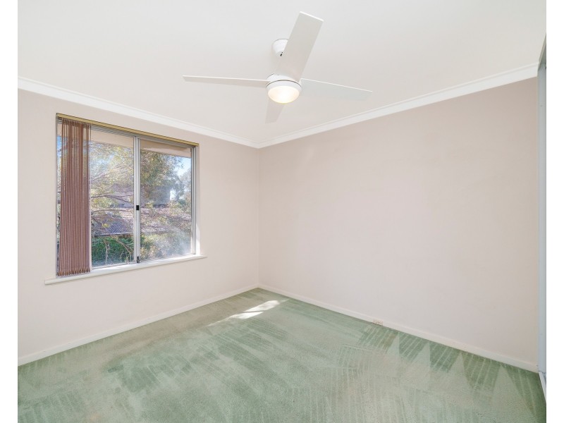 16/9 Clydesdale Street, Como WA 6152