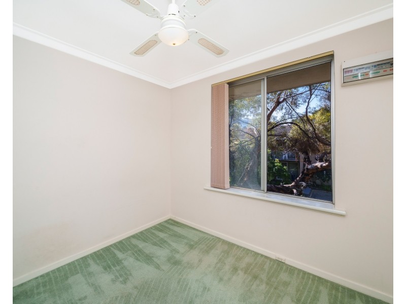 16/9 Clydesdale Street, Como WA 6152