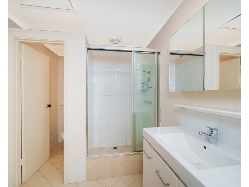 16/9 Clydesdale Street, Como WA 6152