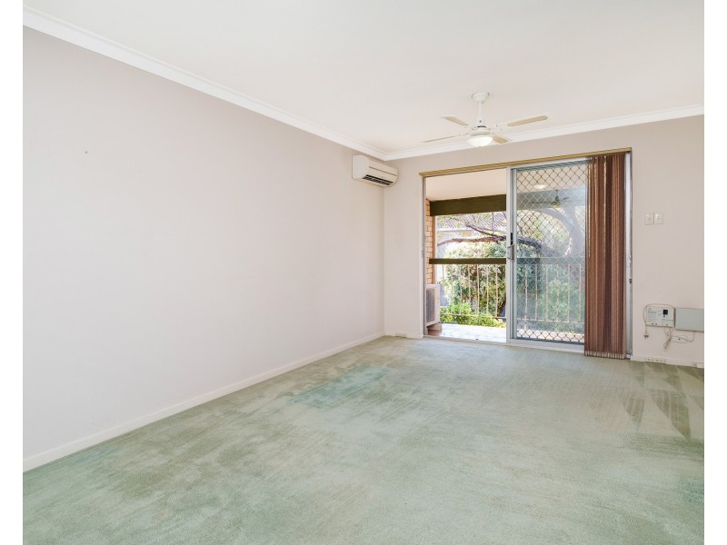 16/9 Clydesdale Street, Como WA 6152