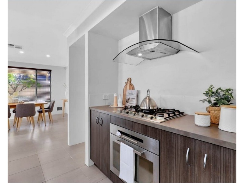26 Agraulia Court, High Wycombe WA 6057