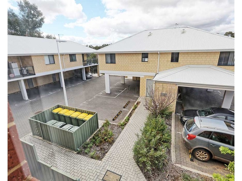 9/18 Whitlock Road, Queens Park WA 6107