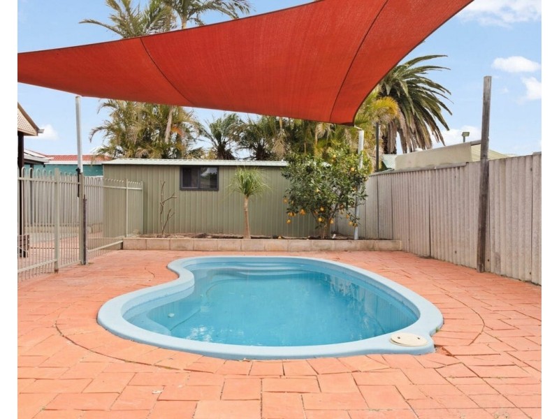 20 Upton Road, High Wycombe WA 6057