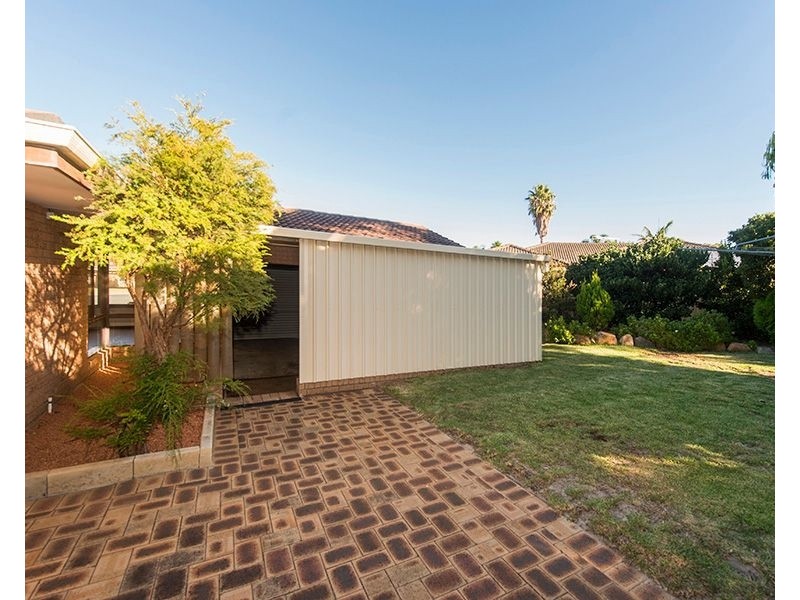 6 Dove Court, High Wycombe WA 6057