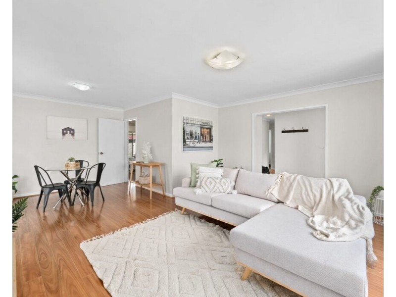 4 Bagoda Street, Queens Park WA 6107