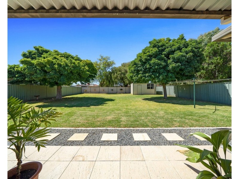 19 Birchington Street, Beckenham WA 6107