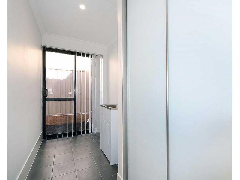 43 Setosa Drive, Forrestfield WA 6058