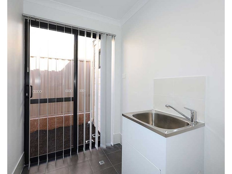 43 Setosa Drive, Forrestfield WA 6058