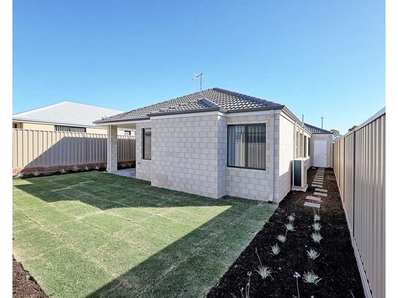 43 Setosa Drive, Forrestfield WA 6058
