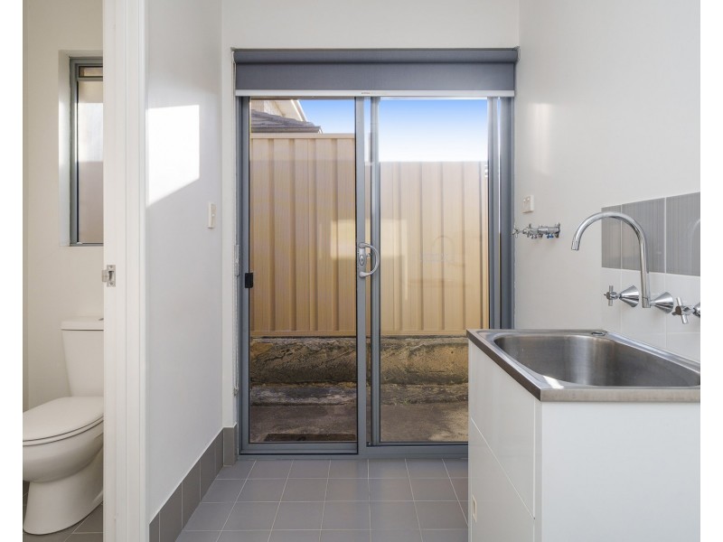 21 Pexton Drive, South Guildford WA 6055