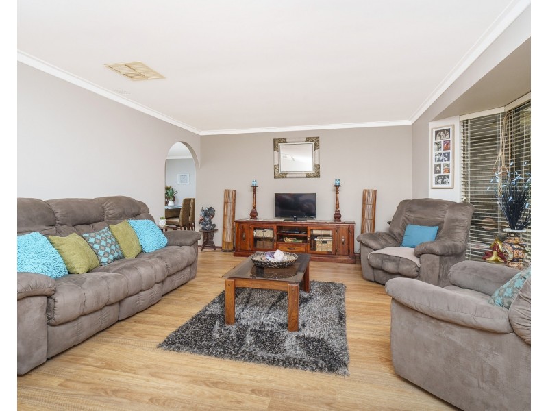 46 Swallow Loop, High Wycombe WA 6057