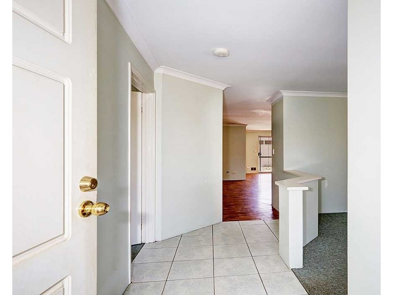 1/22 Wittenoom Road, High Wycombe WA 6057