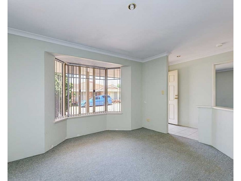 1/22 Wittenoom Road, High Wycombe WA 6057