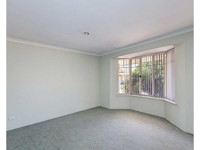 1/22 Wittenoom Road, High Wycombe WA 6057
