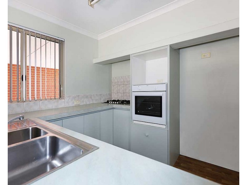 1/22 Wittenoom Road, High Wycombe WA 6057