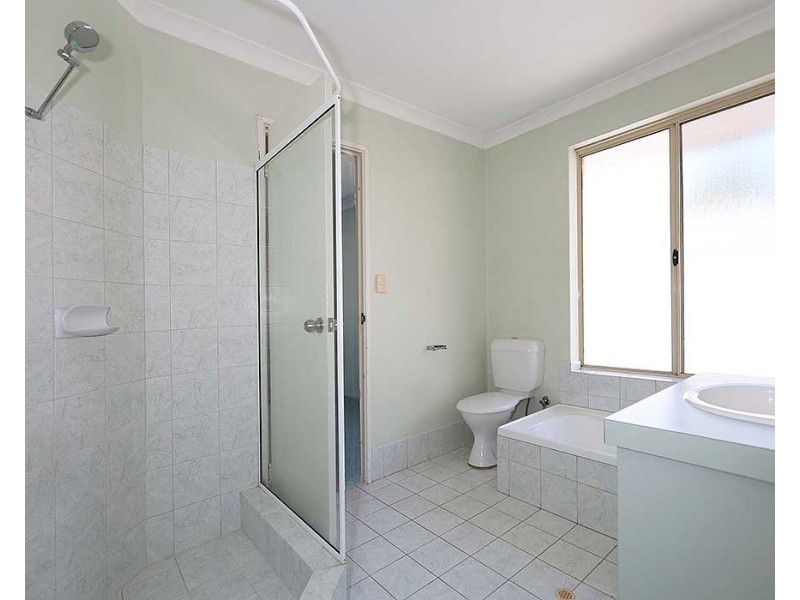 1/22 Wittenoom Road, High Wycombe WA 6057