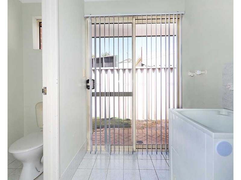 1/22 Wittenoom Road, High Wycombe WA 6057