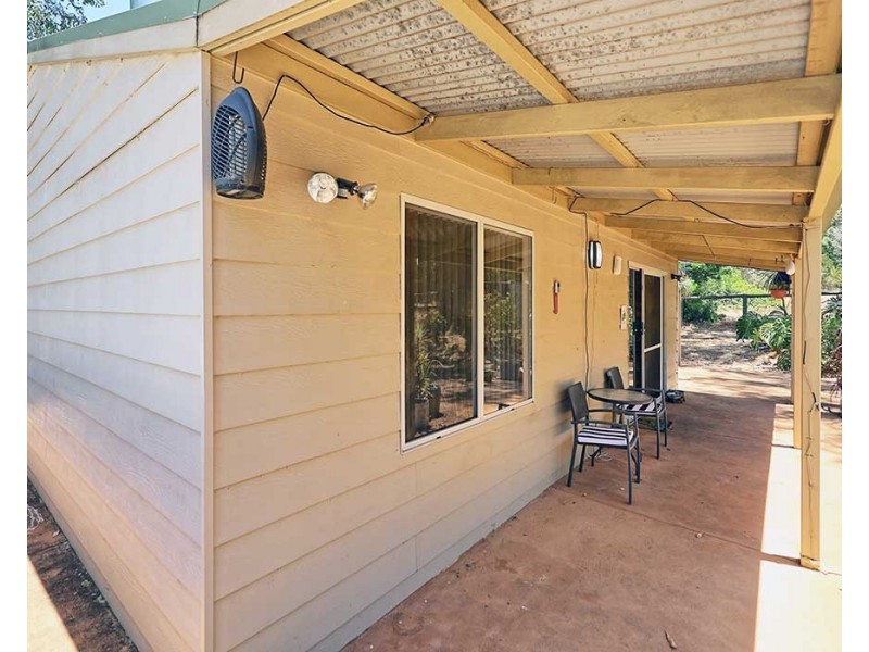 32 Kawina Road, Bickley WA 6076