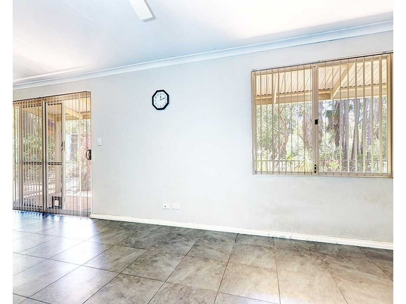 32 Kawina Road, Bickley WA 6076