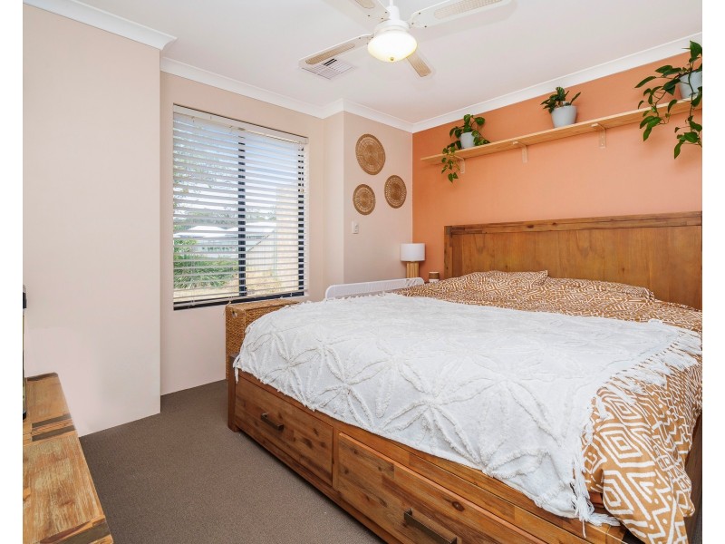 6 Kunzea Close, Maida Vale WA 6057