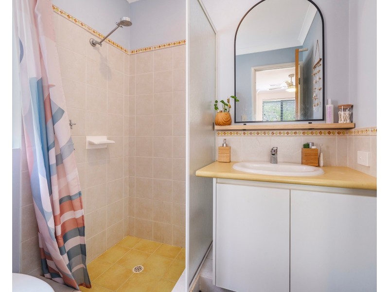 6 Kunzea Close, Maida Vale WA 6057