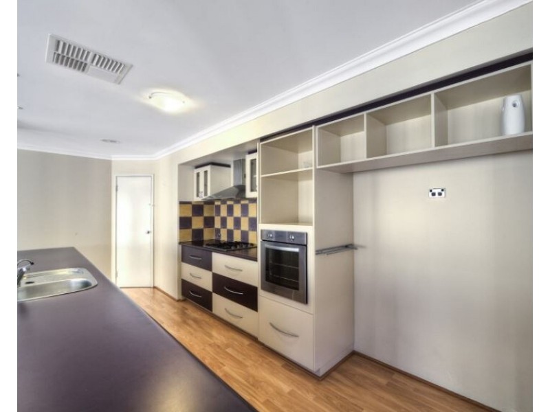 6 Elford Corner, High Wycombe WA 6057