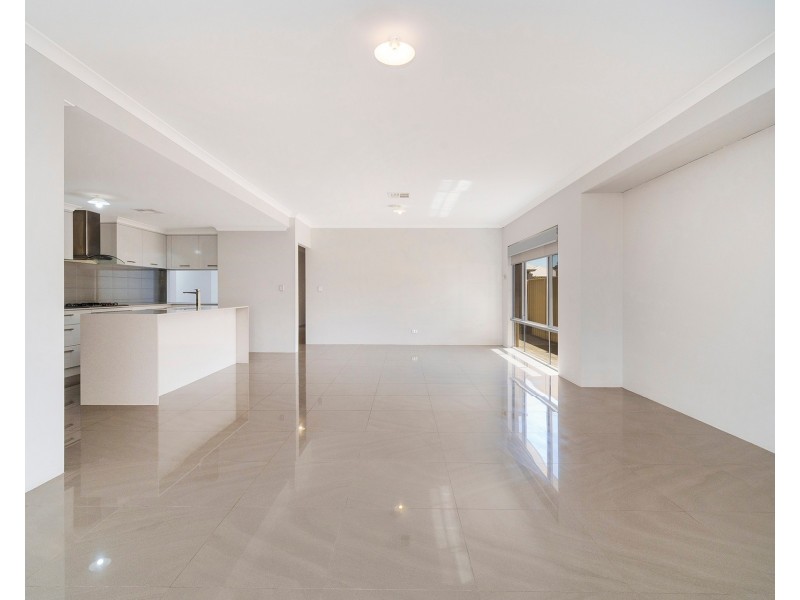 5 Seabrook Chase, Helena Valley WA 6056