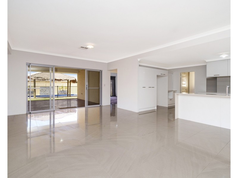 5 Seabrook Chase, Helena Valley WA 6056