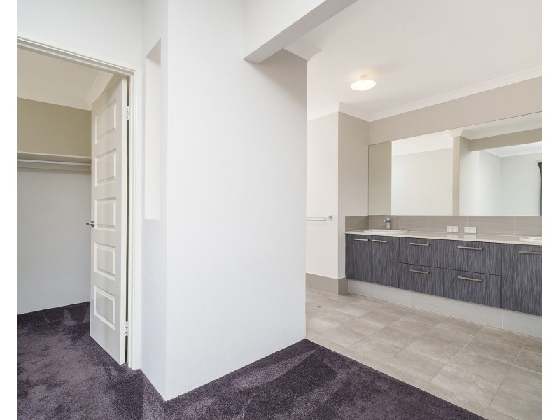 5 Seabrook Chase, Helena Valley WA 6056