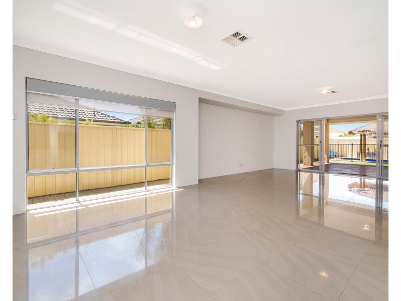 5 Seabrook Chase, Helena Valley WA 6056