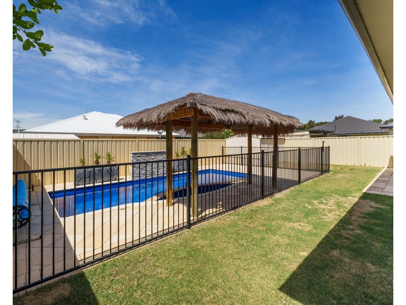 5 Seabrook Chase, Helena Valley WA 6056