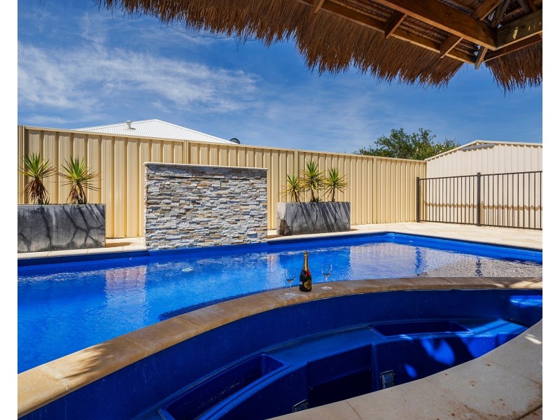 5 Seabrook Chase, Helena Valley WA 6056