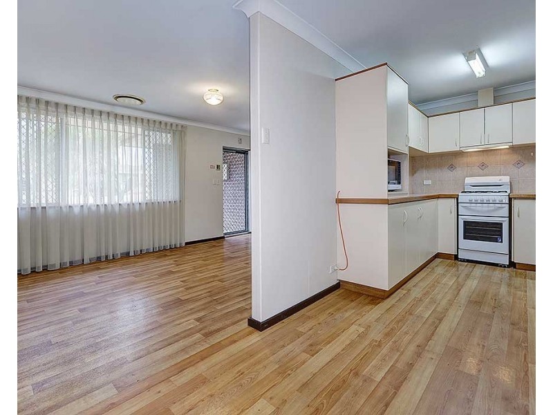 36 Ellesmere Road, Swan View WA 6056