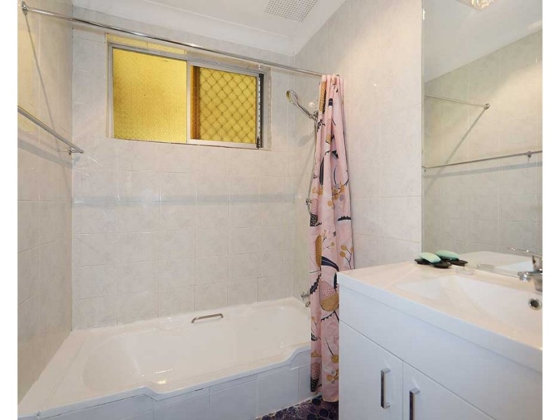 36 Ellesmere Road, Swan View WA 6056