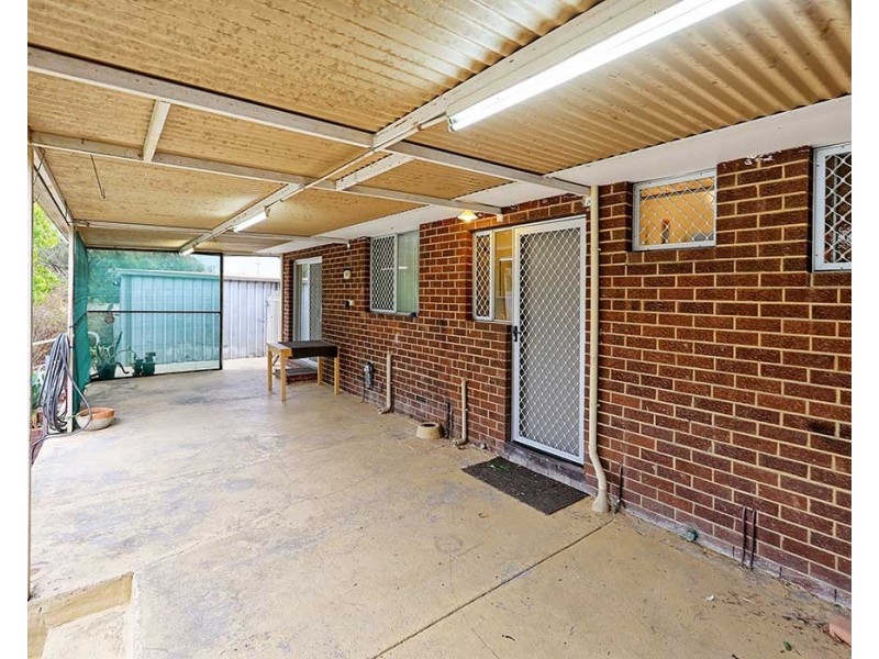 36 Ellesmere Road, Swan View WA 6056