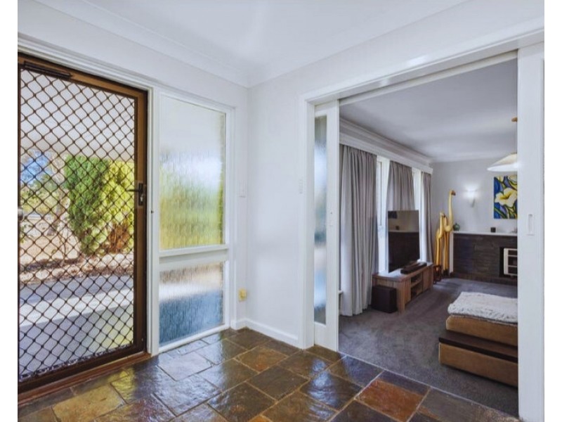 34 Heslop Road, Lesmurdie WA 6076