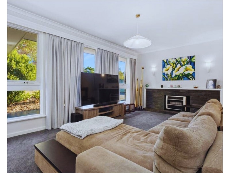 34 Heslop Road, Lesmurdie WA 6076