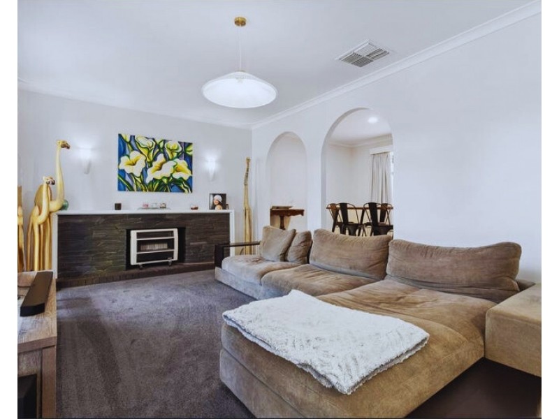 34 Heslop Road, Lesmurdie WA 6076