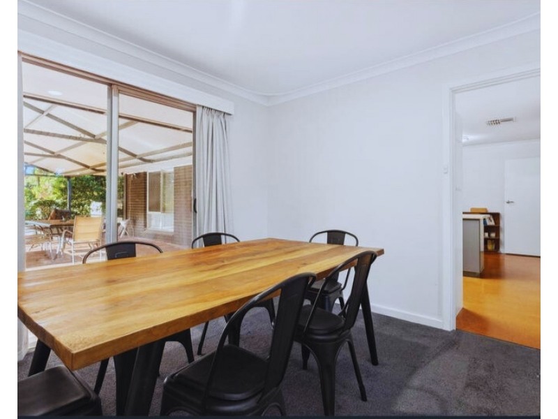 34 Heslop Road, Lesmurdie WA 6076