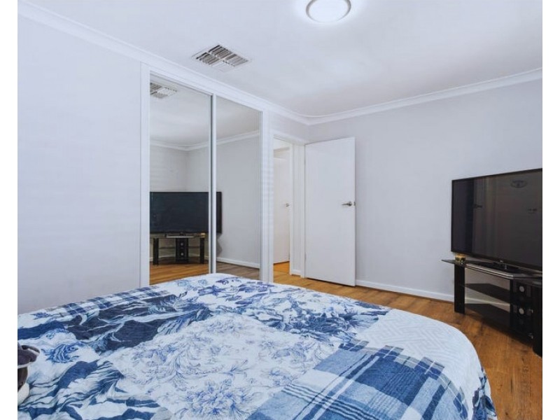 34 Heslop Road, Lesmurdie WA 6076